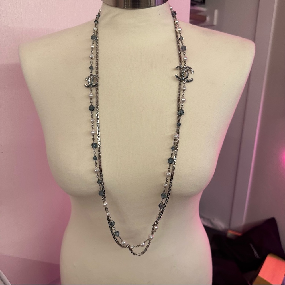 CHANEL long pearl necklace w blue crystals rhinestone classic princess sapphire - Picture 3 of 11
